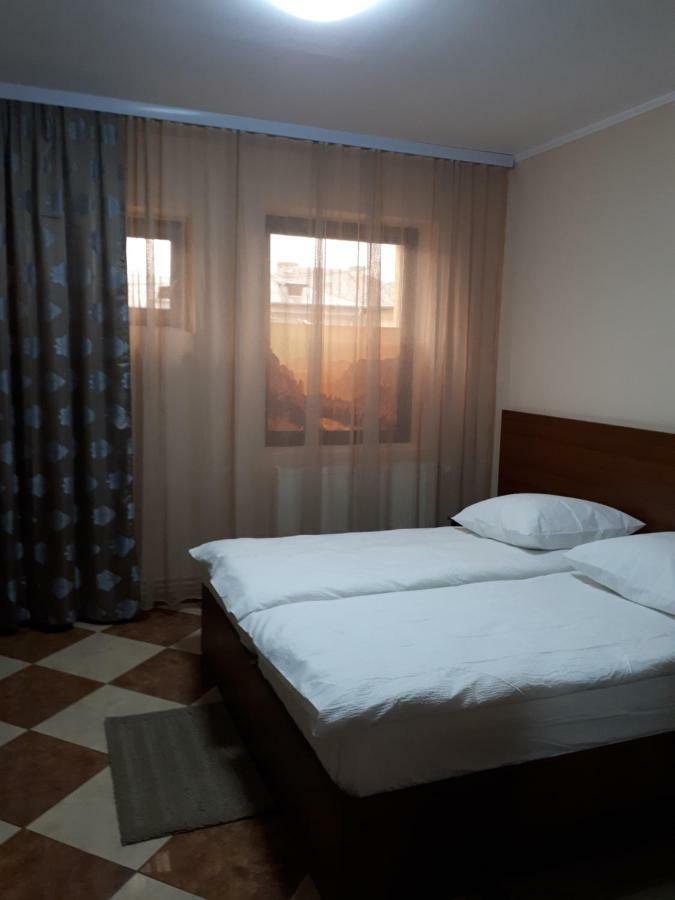 Ferienwohnung Victoria 1 Câmpina Exterior foto